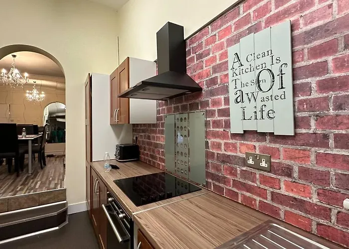 Palaz 7 - 5 Bedroom House