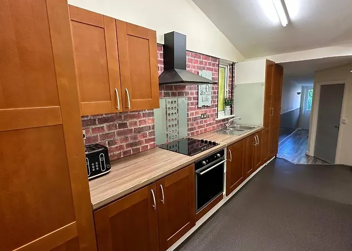 Palaz 7 - 5 Bedroom House