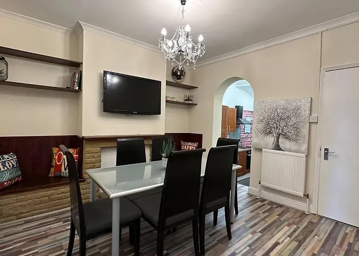 Palaz 7 - 5 Bedroom House