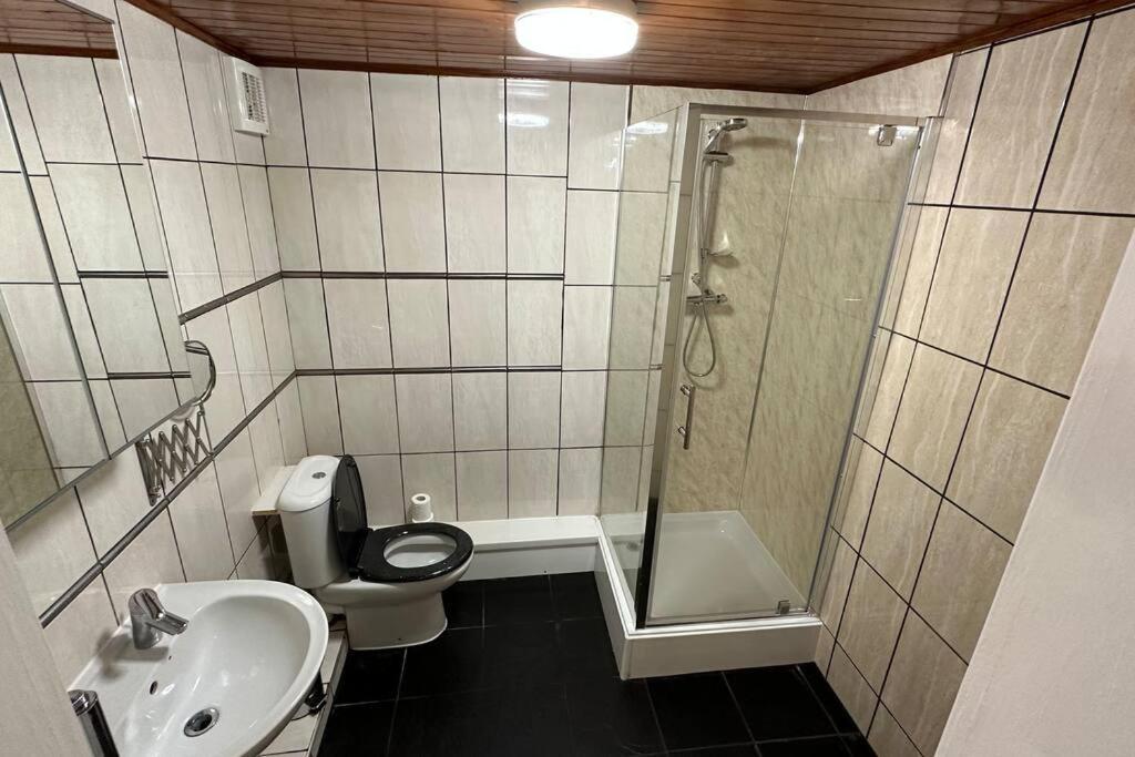 Palaz 7 - 5 Bedroom House
